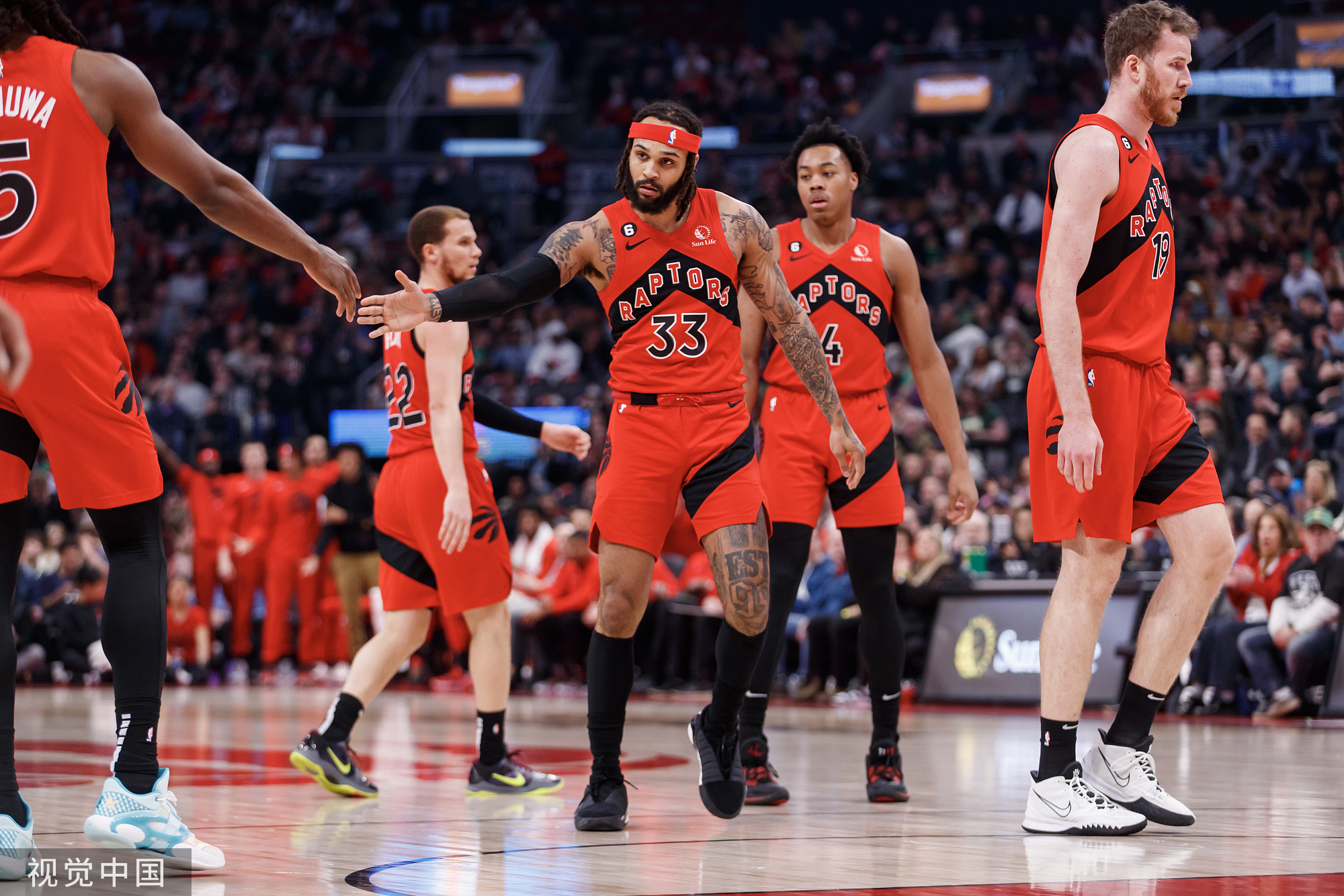 乐鱼体育-莎拉波娃与40激战雄鹿分钟，夺冠胜负难料！，内马尔焦点对战上演精彩一战-乐鱼体育