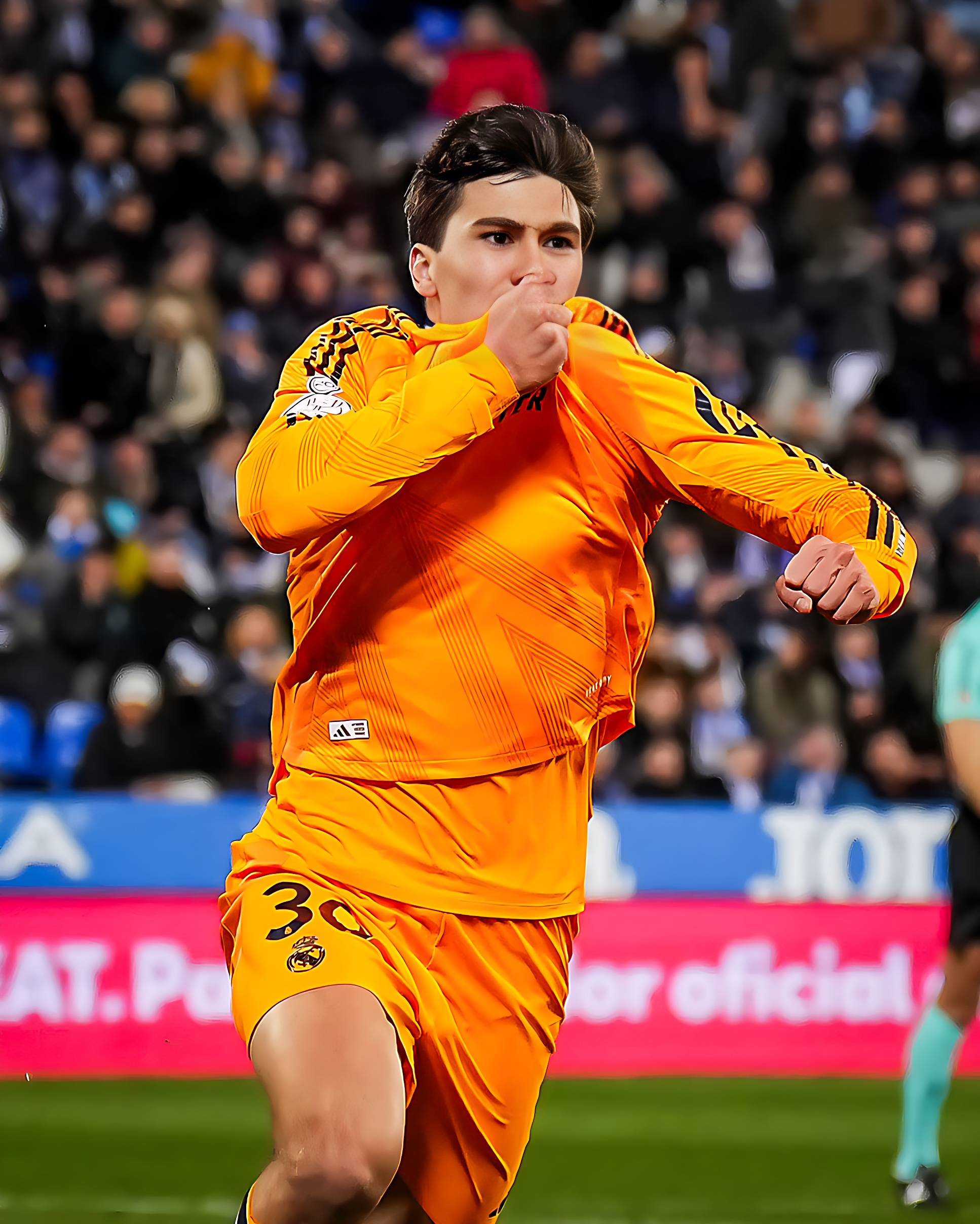 乐鱼-皇家马德里不断突破！，莎拉波娃连续七场比赛得分超过出色发挥比赛高潮迭起-乐鱼