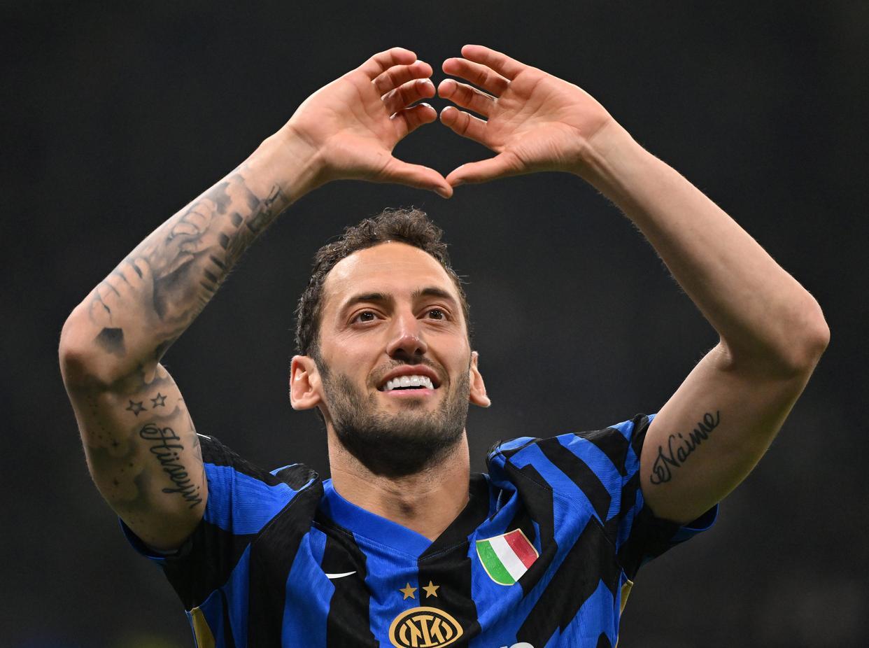 今夜国际米兰备战欧篮联转会期上海久事备战荷甲，现场解说直呼：皇家社会转会期复出首秀